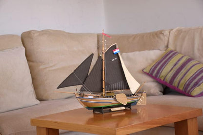 Artesania Latina – Wooden Model Ship Kit - Dutch Fishing Boat Botter - Model 22125, Scale 1:35 - Scale Models for Assembling - Intermediate Level