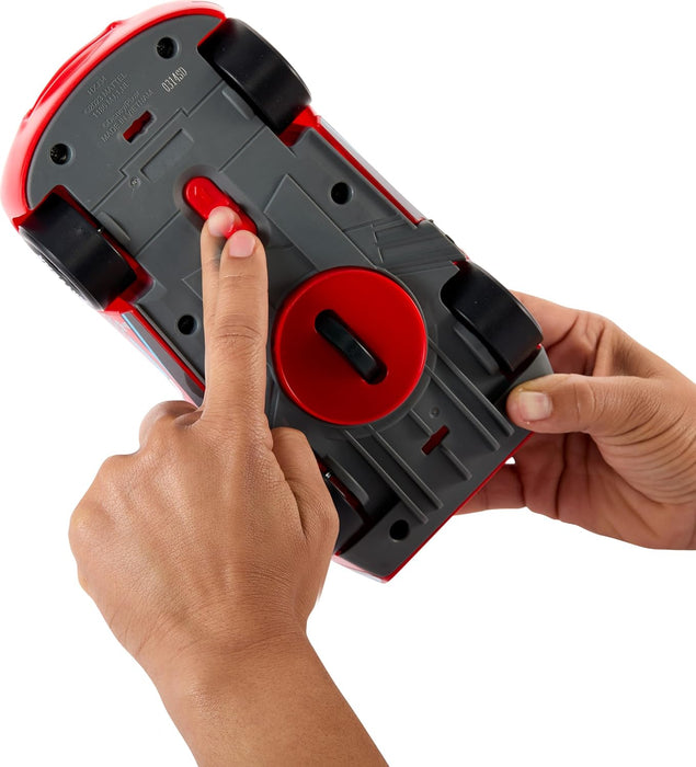 Mattel Disney and Pixar Cars Lightning McQueen Toy Vehicle & Accessories, Global Racers Cup Drift & Race Car with 2 Modes of Play, HXJ34