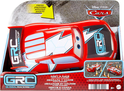 Mattel Disney and Pixar Cars Lightning McQueen Toy Vehicle & Accessories, Global Racers Cup Drift & Race Car with 2 Modes of Play, HXJ34