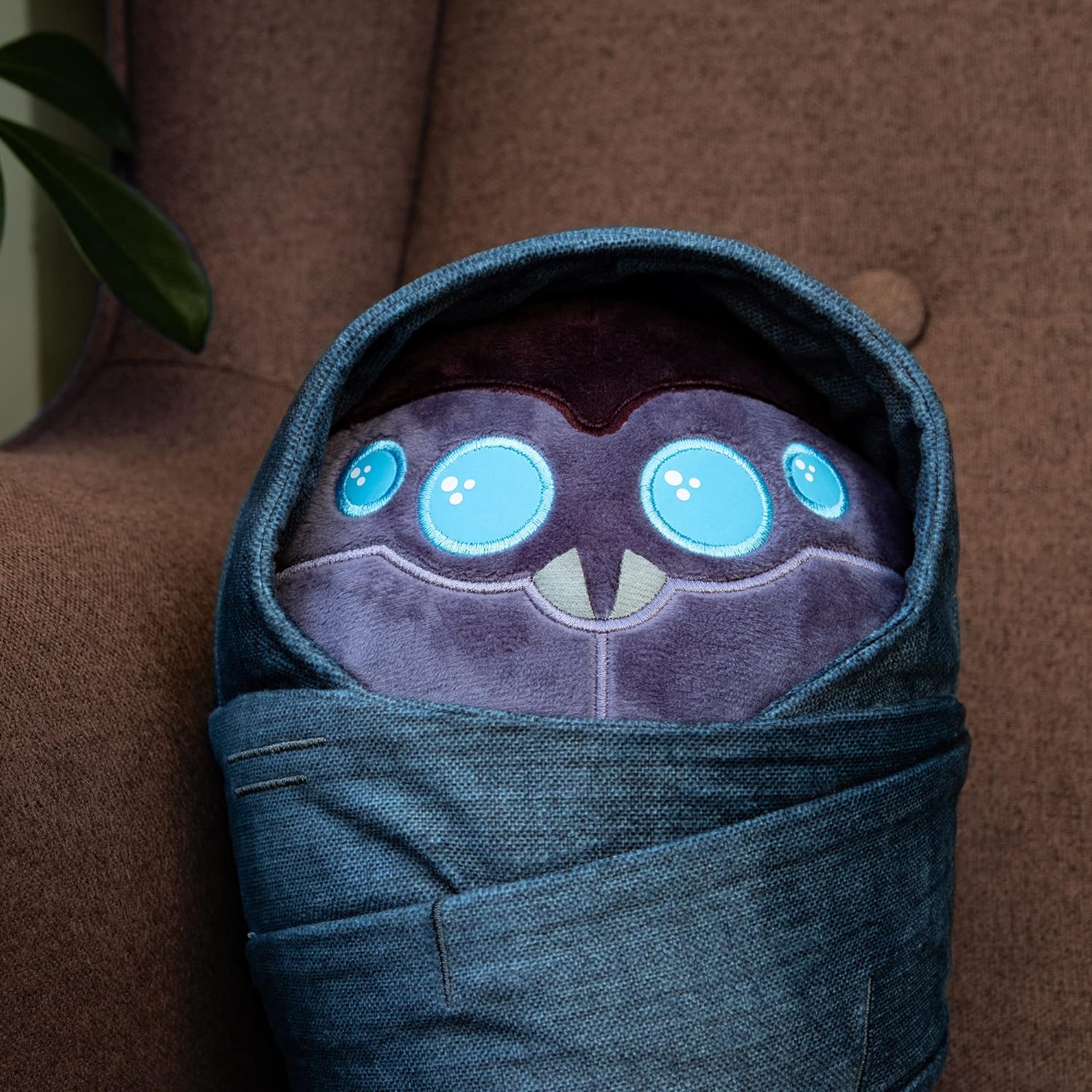 Destiny 2 Sammlerstück Fallen Baby Plushie - weiches, kuscheliges Replika-Spielzeug - offiziell lizenzierter Destiny 2 Fanartikel für Fans aller Altersgruppen