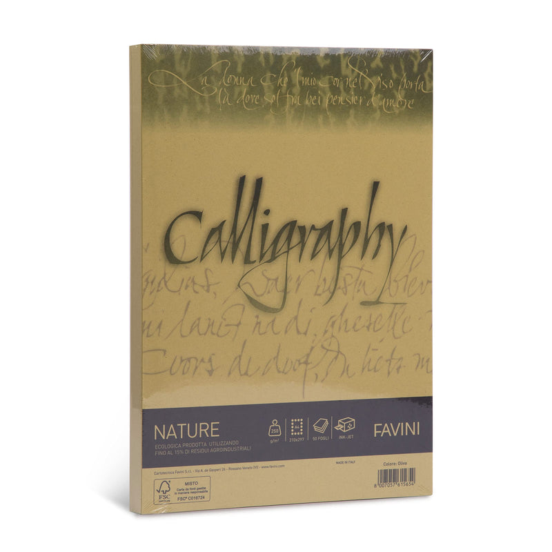 Favini A69N564 Calligraphy Nature colore Oliva 50 cartoncini da 250 gr/m2 formato A4 21x29,7 cm ideali per Inviti Partecipazioni Diplomi Menù Made in Italy