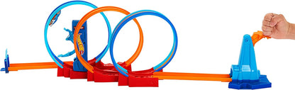 Hot Wheels Ultra Hots Triple Loop Track Playset with 3 Loops and 1 1:64 Scale Car Included, Connects to Other Hot Wheels Sets and Foldable for Storage, Kids Toys, 4+ Years, HPX93