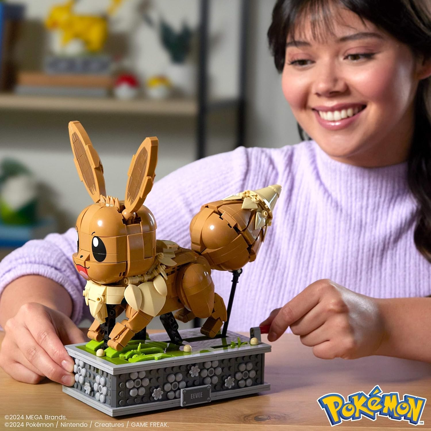 MEGA Pokemon Eeve en movimiento +1200 bloques de construcción, juguete +12 años (Mattel HTH71)