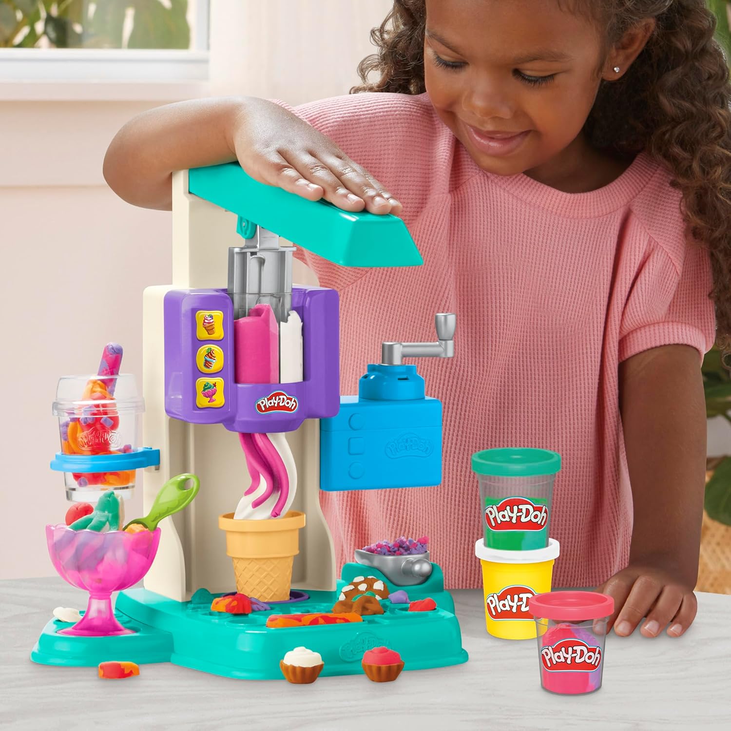 Play-Doh Rainbow Swirl Ice Cream Playset for Toddlers, Non-Toxic Modelling Compound Set, Crafts for Kids, Creative Toys for 3+ Year Olds