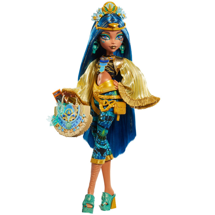 Monster High Monster Fest Doll, Cleo De Nile with Glam Outfit & Festival Themed Accessories like Snacks, Band Poster, Statement Bag & More