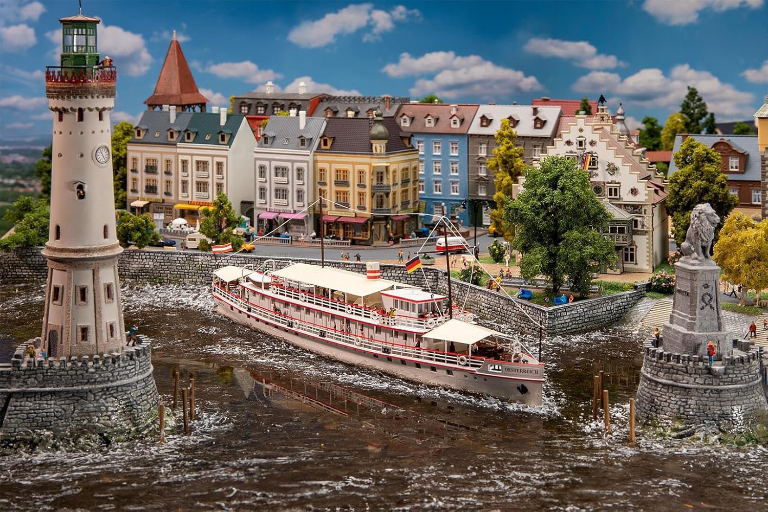 Faller - 1/160 PASSAGIERSSCHIP OESTERREICH (5/24) *