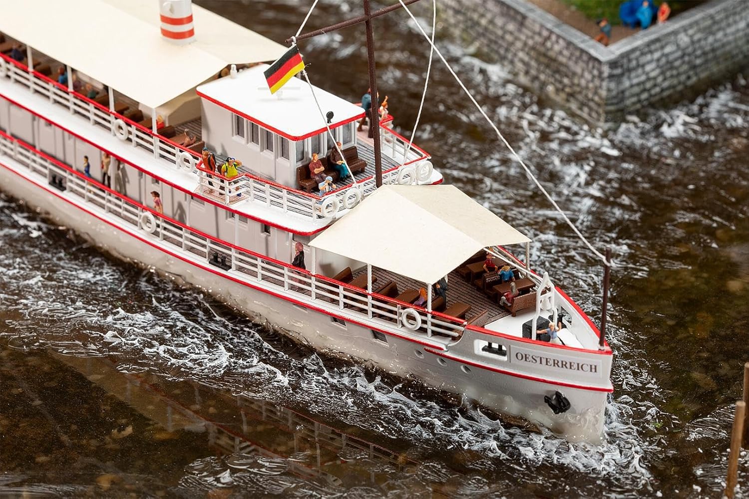 Faller - 1/160 PASSAGIERSSCHIP OESTERREICH (5/24) *
