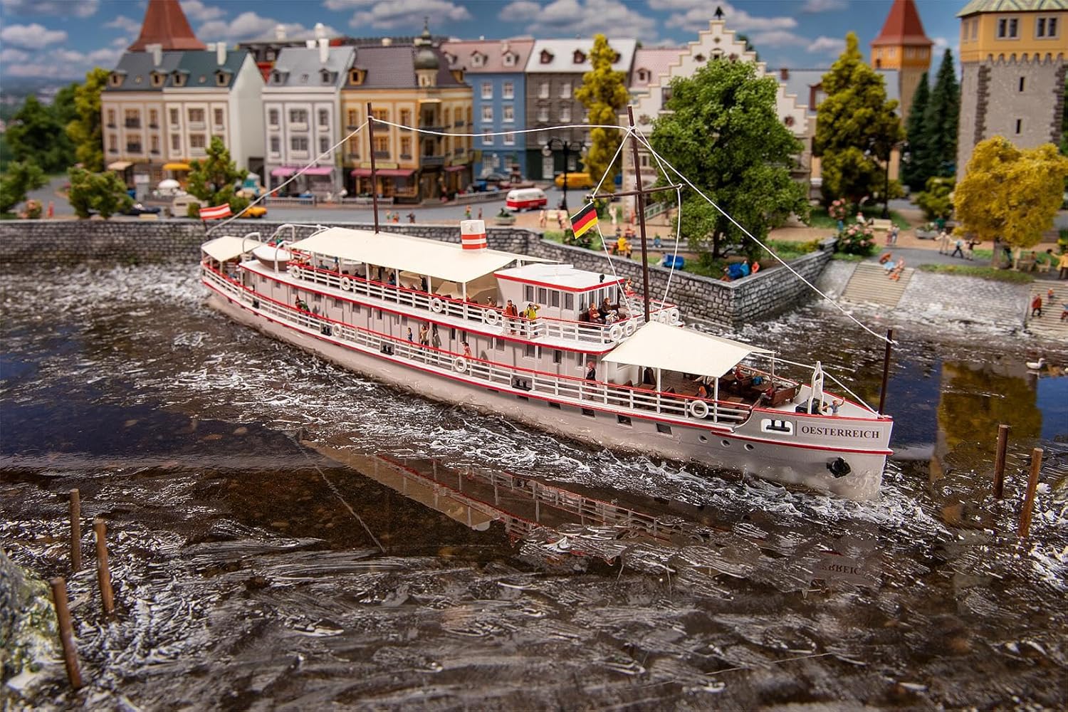 Faller - 1/160 PASSAGIERSSCHIP OESTERREICH (5/24) *