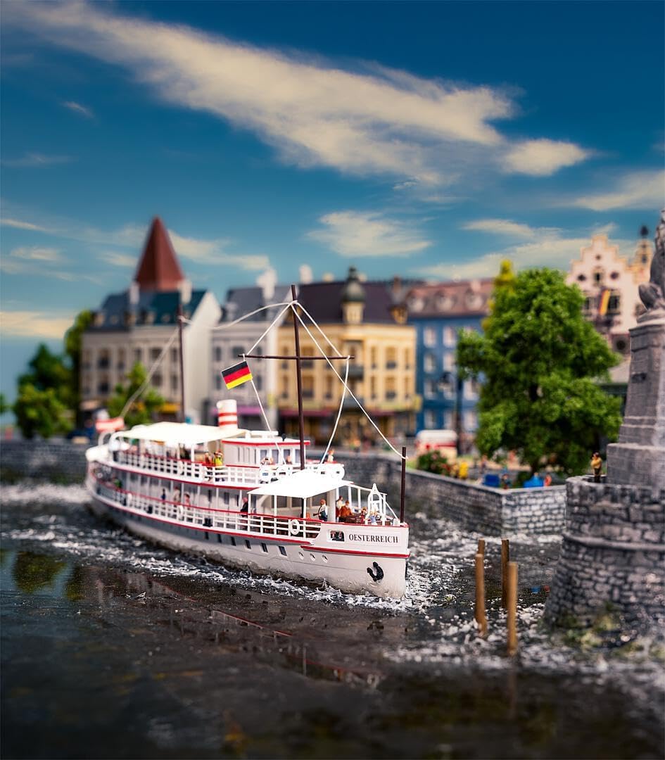 Faller - 1/160 PASSAGIERSSCHIP OESTERREICH (5/24) *