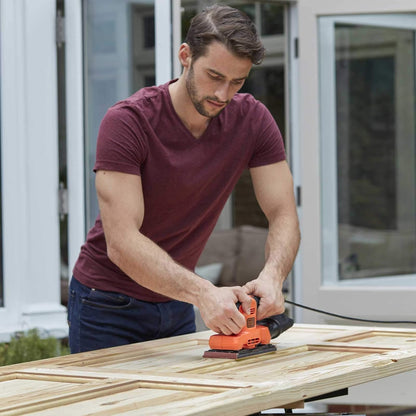 BLACK & DECKER - 150W 1/3 SHEET FINISHING SANDER
