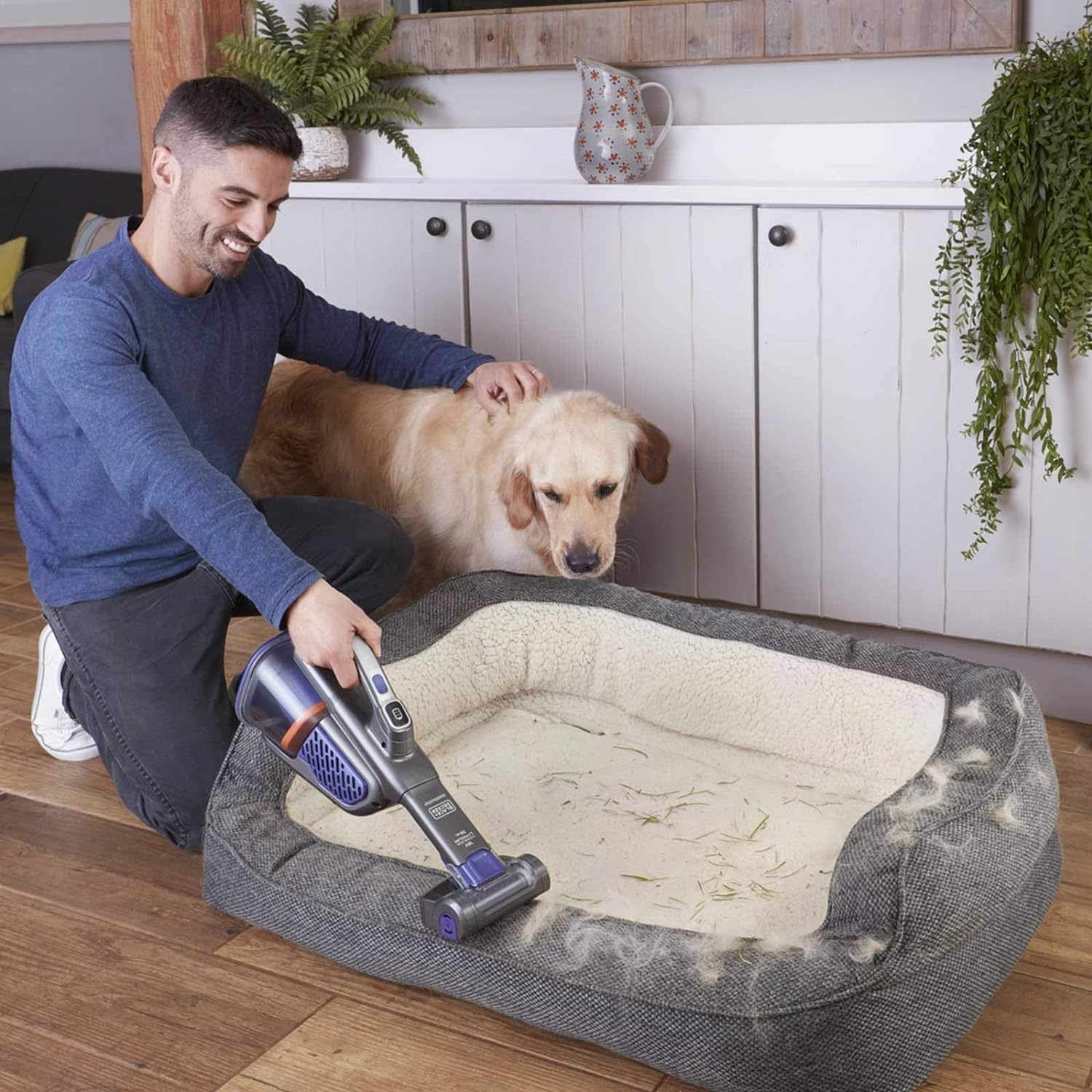 BLACK & DECKER - 18V LI-ION DUSTBUSTER/PET EXTENSION