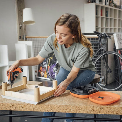 BLACK & DECKER - 3.6V LI-ION CORDLESS SCREWDRIVER