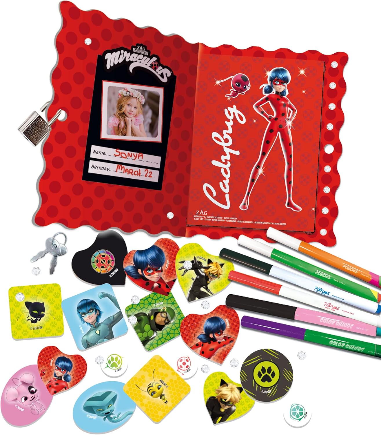 Lisciani - MIRACULOUS Ladybug - Mi Diario Secreto - Diario Personalizable con Candado - Manualidades a partir de 4 años - Incluye Rotuladores, Pegatinas y Accesorios - Fabricado en Italia