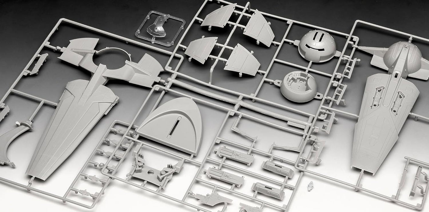 Revell 05638 Gift Set Darth Maul's Sith Infiltrator: EP1 25th 1:120 Scale Unbuilt/Unpainted Plastic Model Kit with Accessories