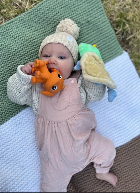 Eco Play Natuurlijke Rubber Pooky Puppy- Oranje