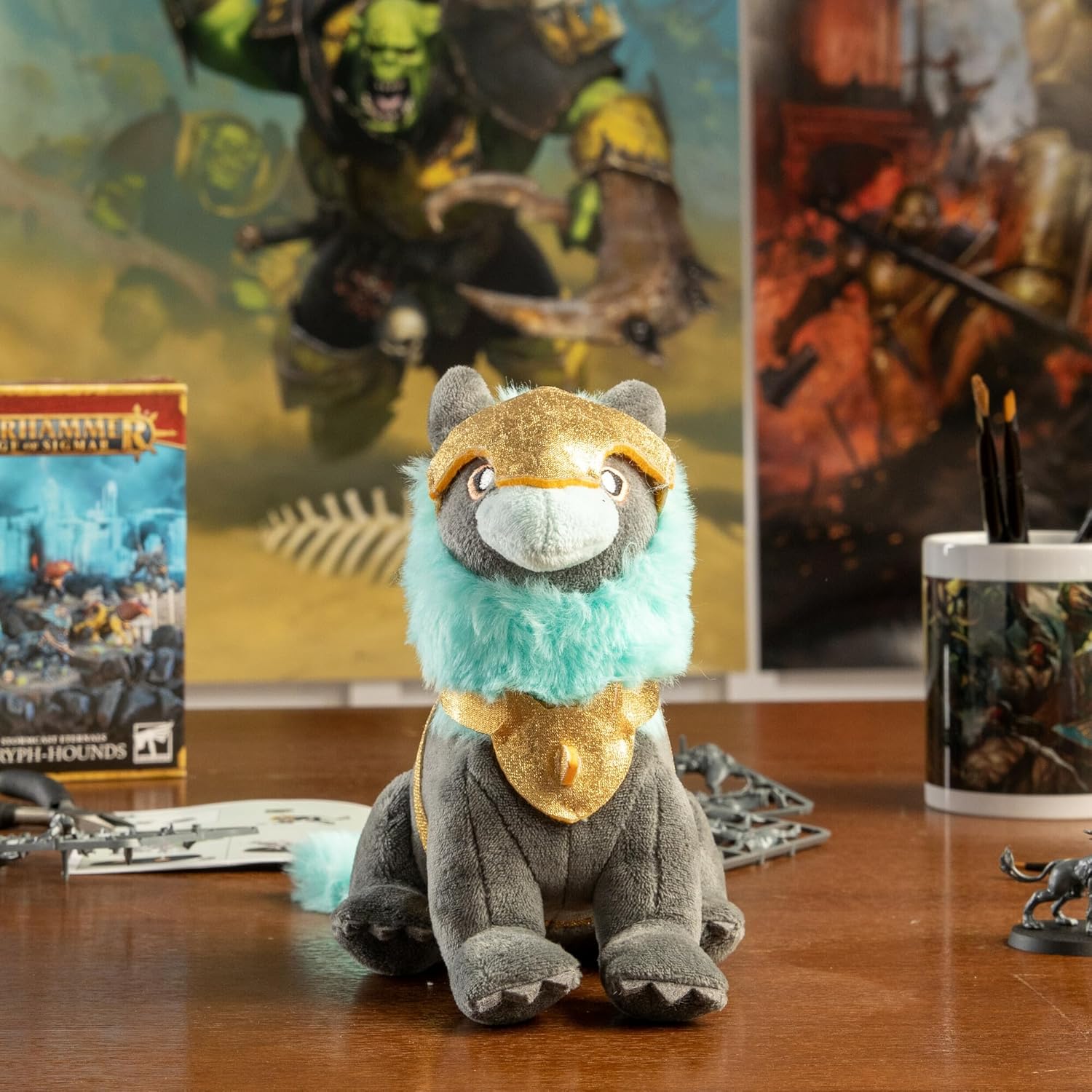 Warhammer - Sacrosanct Gryph Hound /Plush