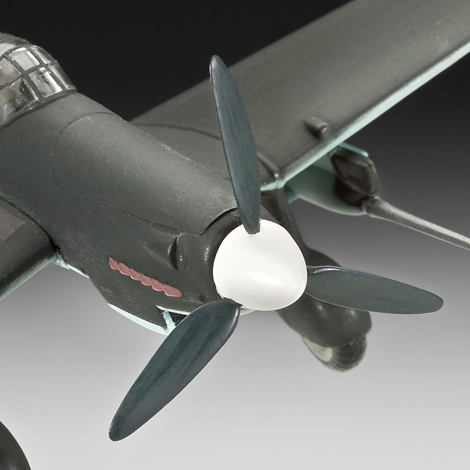 Revell Revell_04692 Modellbausatz Flugzeug 1:72 - Junkers Ju87 G/D Tank Buster im Maßstab 1:72, Level 3, originalgetreue Nachbildung mit vielen Details, 04692, Unlackiert