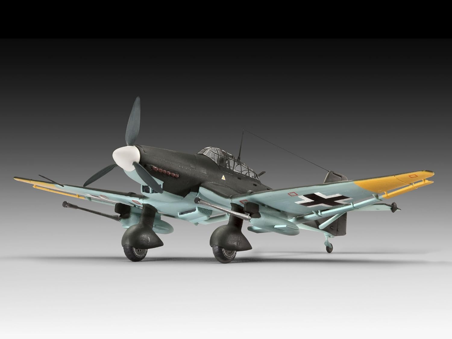 Revell Revell_04692 Modellbausatz Flugzeug 1:72 - Junkers Ju87 G/D Tank Buster im Maßstab 1:72, Level 3, originalgetreue Nachbildung mit vielen Details, 04692, Unlackiert