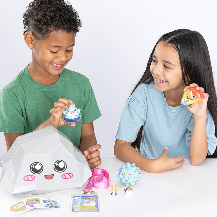 LankyBox 2162CO Rocky Foxy Mystery Box with 10 Exciting Toys to Discover inside, Officially Licensed Merch, Multicolour