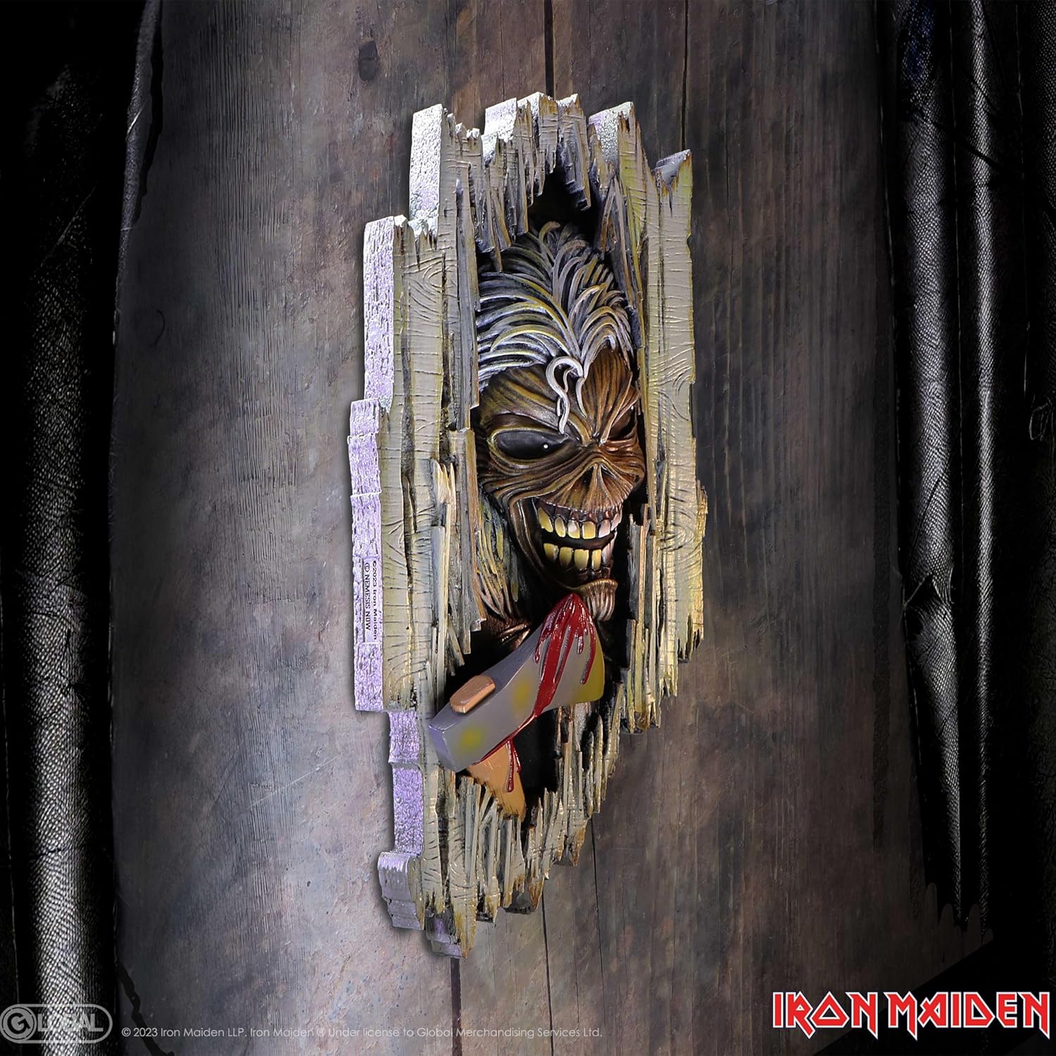 Nemesis Now Iron Maiden Killers Wandschild, 30,5 cm, Harz, cremefarben, offizielles Iron Maiden Merchandise, Killers Album, Wanddekoration, Iron Maiden Home Decor, gegossen aus feinstem Harz
