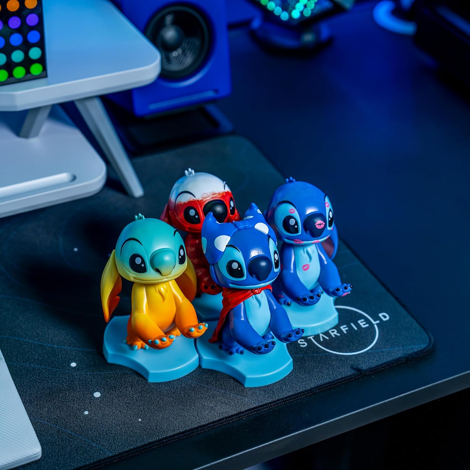 Cable Guys Holdem - 'Underpants Hero' Stitch Collectible Small Tech Accessories & Phone Holder/Stand (iPhone, Samsung, Earbuds, Earphones