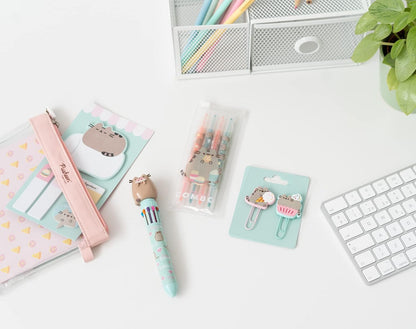 Grupo Erik Schreibwaren Set Pusheen Foodie - Kugelschreiber 10 farben - Federmäppchen Groß - Büroklammern - 4 Textmarker Pastell - Notizzettel Klebend KPGE001