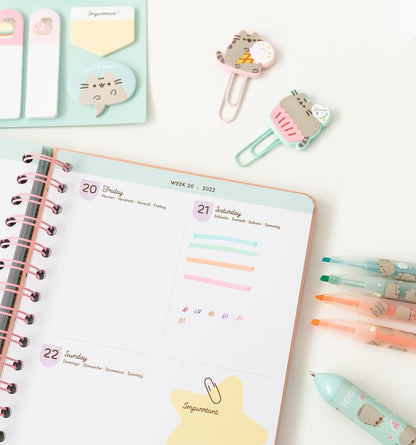 Grupo Erik Schreibwaren Set Pusheen Foodie - Kugelschreiber 10 farben - Federmäppchen Groß - Büroklammern - 4 Textmarker Pastell - Notizzettel Klebend KPGE001