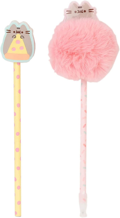 Grupo Erik Schreib Set Pusheen Schreibwaren Set - Kugelschreiber Blaue Mine mit Pusheen Plüsch Topper - Notizheft Klein 3 Stück - Bleistift mit Radiergummi, SEGE001