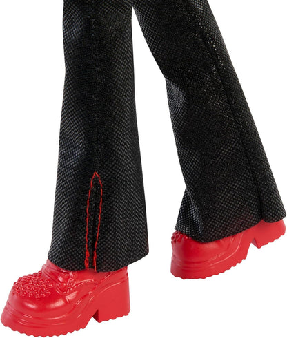 Mattel Disney Descendants 4: The Rise of Red - Doll – Singing Red Doll with Movie-Inspired Clothes & Accessories, Sings “Seeing Red”, HWT96