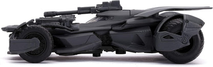 Jada JA31706 1:32 Justice League Batmobile + Batman Figure, Black