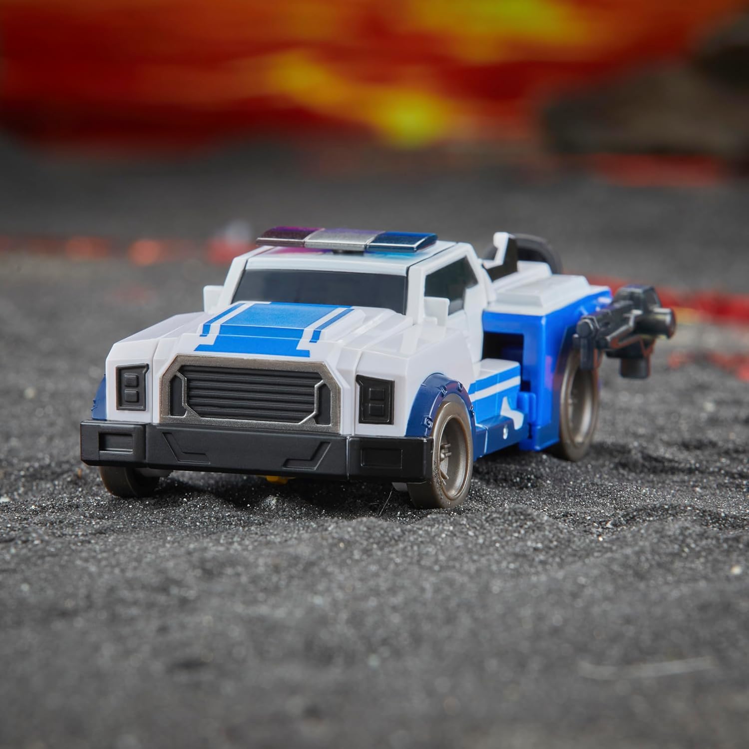 Transformers TRA GEN Legacy EV Deluxe Strong ARM