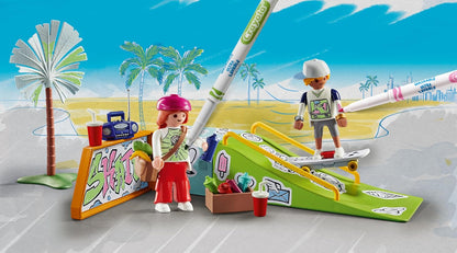 PLAYMOBIL Color 71515 Skatepark, audaces Acrobacias en monopatín, con bolígrafos y Accesorios solubles en Agua, Juguetes para niños y niñas a Partir de 6 años