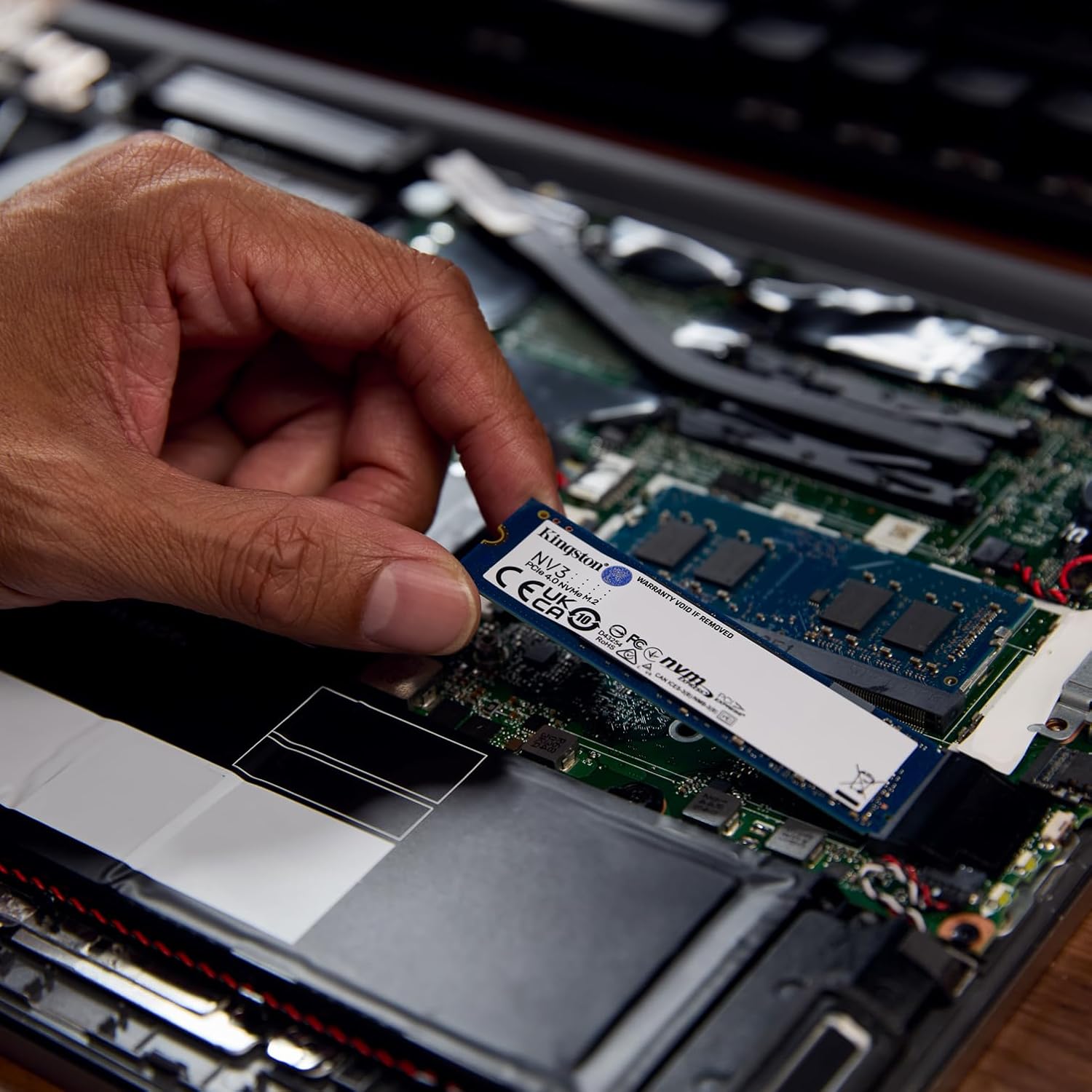 Kingston NV3 NVMe PCIe 4.0 Internal SSD 1TB M.2 2280-SNV3S/1000G