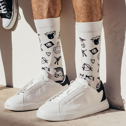 PUNKS NOT DEAD (EUR 36-40/UK 4-7/US 4+-7+)