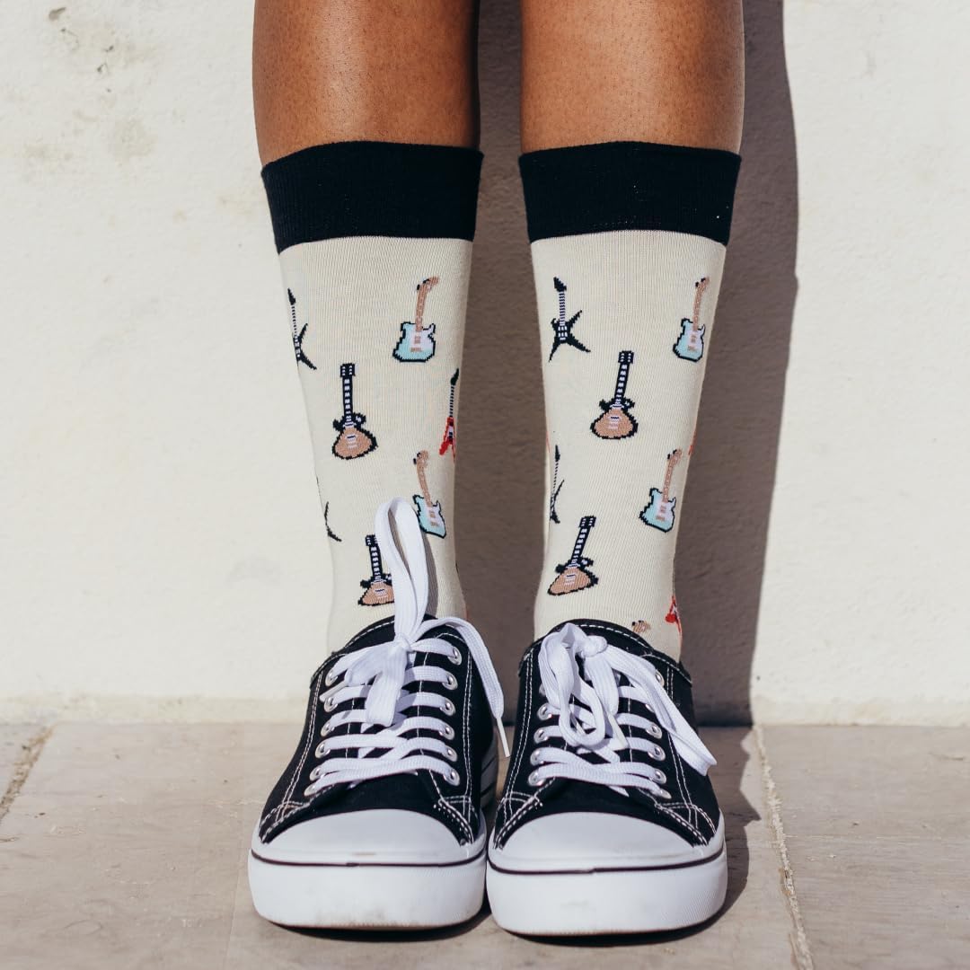 Six String Socks, Acoustic Guitar, Guitar Strings - Perfect Present for music lovers and Guitar fans, Cotten Socks, Only 2 sizes, for Men and Women, 4-7 and 7½-11½