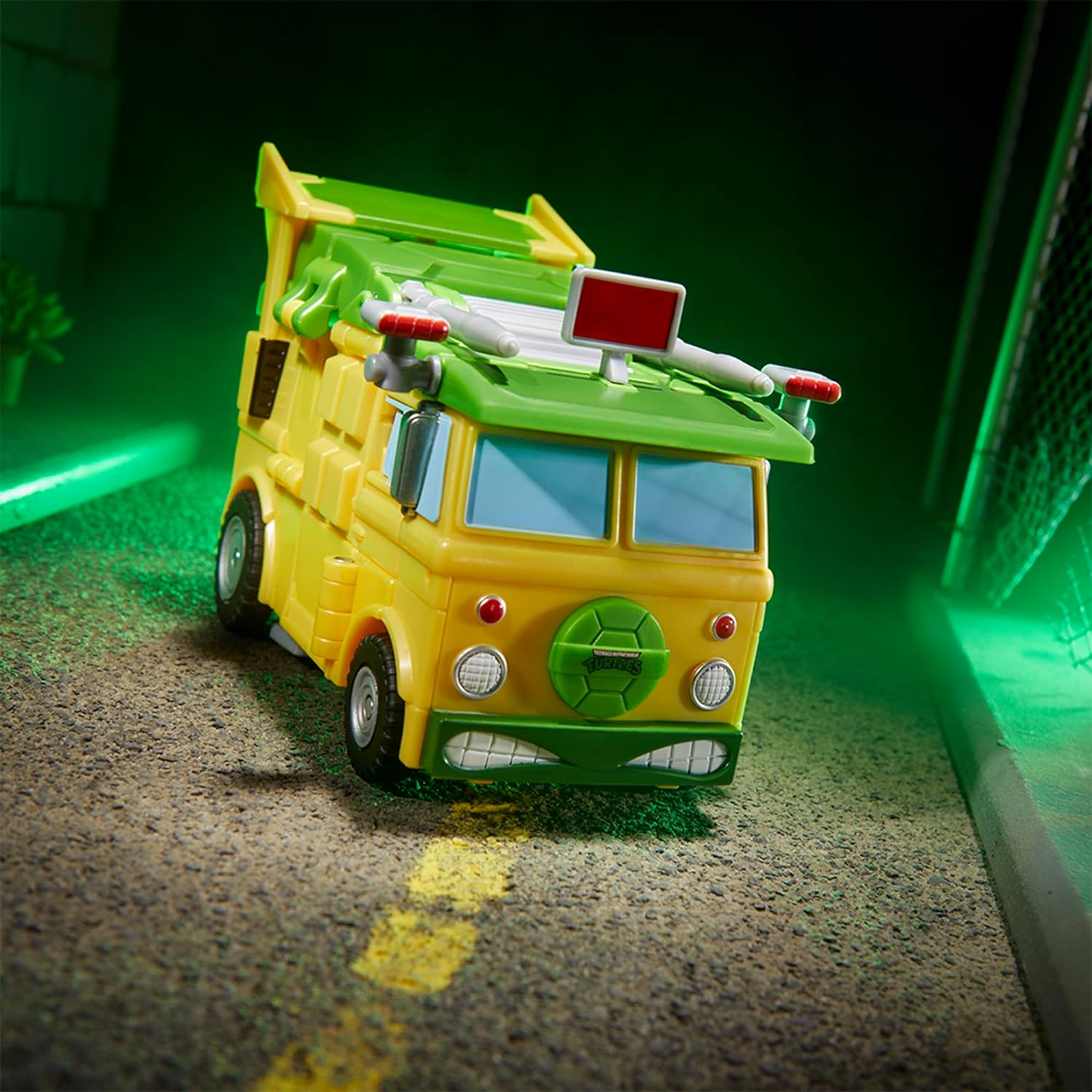 Transformers Collaborative Teenage Mutant Ninja Turtles x Transformers - Figura de acción Party Wallop