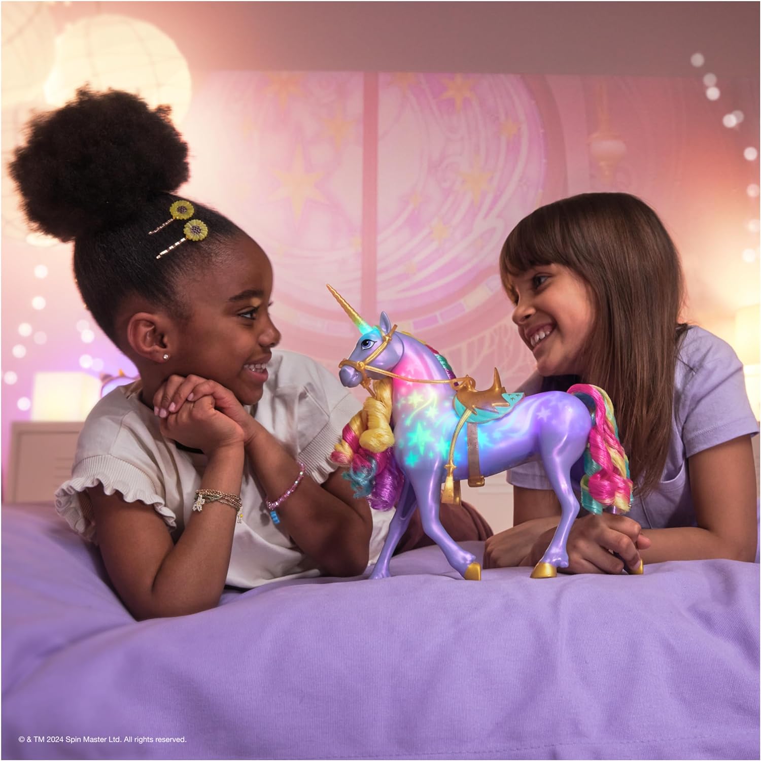 Unicorn Academy, Interactive Rainbow Light-up Wildstar Unicorn Toy with Lights, Sounds and Music, Dolls and Unicorn Toys for Girls Aged 4 and up