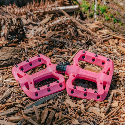 Funn Taipan S Glass Fiber Reinforced Thermoplastic Bike Pedals with 9/16-inch CrMo Axles and Shin-Friendly Pins for MTB/BMX/Urban/Gravel Riding