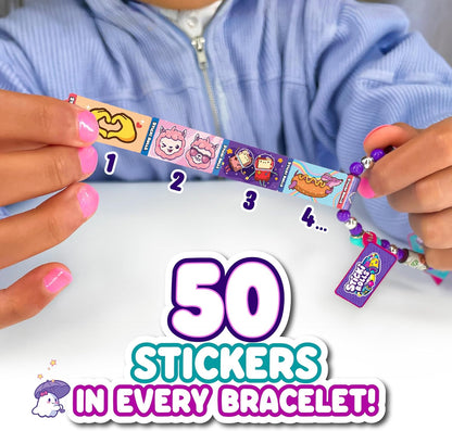 Sticki Rolls Sticki Bands, pulsera adhesiva portátil y compartible, 70 mini calcomanías, varios colores y estilos