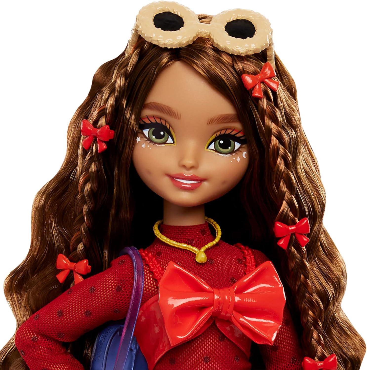 Barbie Dream Besties Puppe und Accessoires, bewegliche Teresa-Modepuppe mit braunem Haar und Haarspangen, 10 Teile zum Thema Videospiele, HYC23