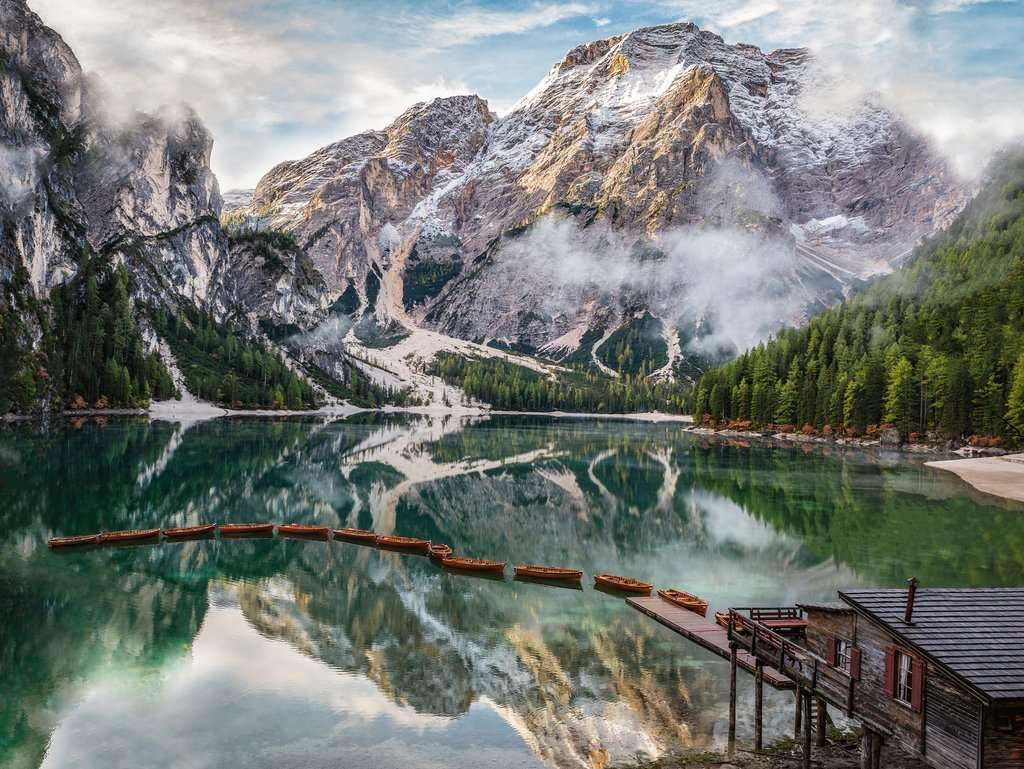 Ravensburger 12001211 - Lago di Braies, Italy - 1000 pieces jigsaw puzzle – Puzzle for adults and kids age 14 years up, nature puzzle, landscape jigsaw