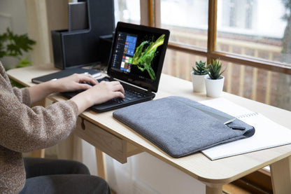 Acer Protective Sleeve for up to 11.6 Inch Notebooks and Tablets: Universal Protective Sleeve/Water Resistant Outer Material/Protects Against Dirt and Bumps/Extra Front Pocket/Light Grey