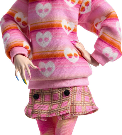Monster High Wednesday Doll and Accessories, Enid Sinclair Collectible in Pink Fashion with Beret and Backpack, Doll Stand, HXJ05