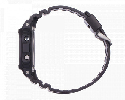 Casio Men Digital Quartz Watch with Plastic Strap DW-5600UBB-1ER