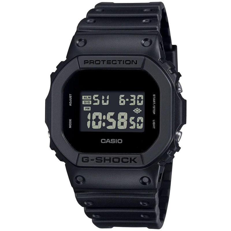 Casio Men Digital Quartz Watch with Plastic Strap DW-5600UBB-1ER