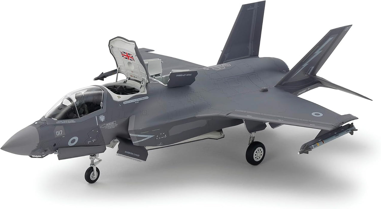 TAMIYA 60793 1:72 F-35B Lightning II - Faithful Replica, Plastic Kit, Crafts, Model Kit, Assembly, Unpainted