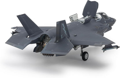 TAMIYA 60793 1:72 F-35B Lightning II - Faithful Replica, Plastic Kit, Crafts, Model Kit, Assembly, Unpainted