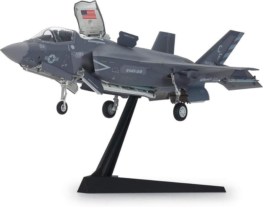 TAMIYA 60793 1:72 F-35B Lightning II - Faithful Replica, Plastic Kit, Crafts, Model Kit, Assembly, Unpainted
