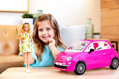 Barbie con su Coche Fiat Muñeca Rubia con Vestido de Moda y vehículo Rosa de Juguete, Regalo para niñas y niños +3 años (Mattel HGV03