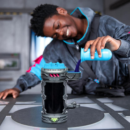 MRBEAST LAB Mutators; Mutiere das ultimative Monster. Experimentiere und erschaffe die Iconic Panther-Actionfigur von MrBeast. 3 zum Sammeln, Iconic Panther, Stealth Panther